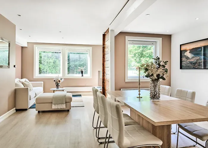 Queen's Cave By Staysville Apartamento