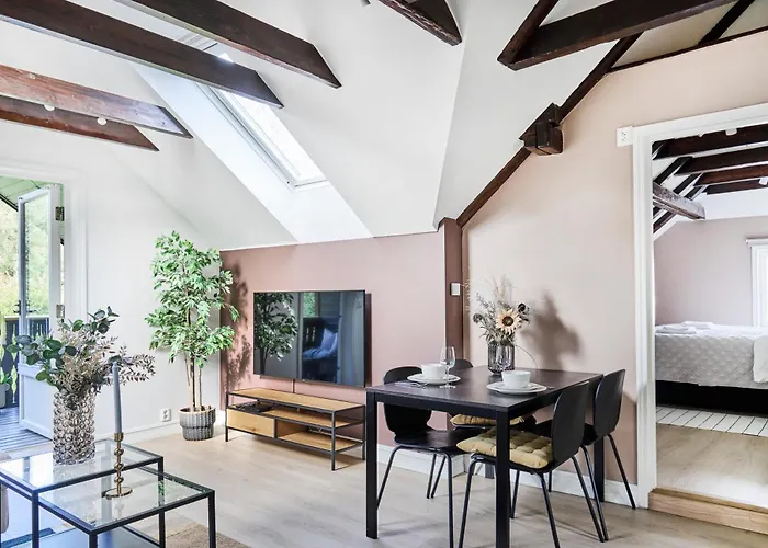 Queen's Cave By Staysville Apartamento *